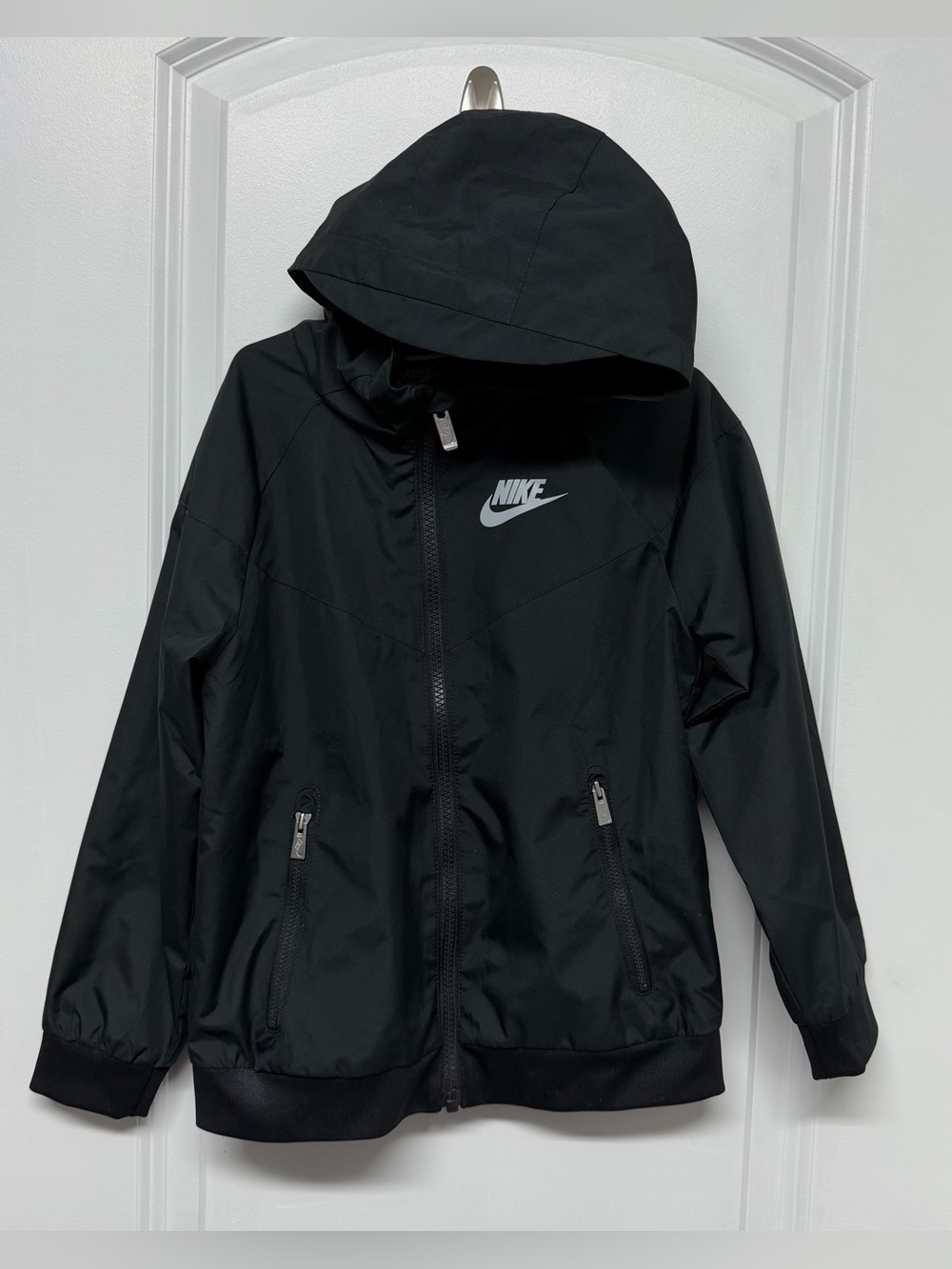 Nike Windrunner Kid’s Jacket - Black